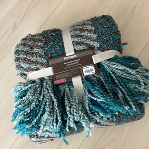 🛍️SOLD🛍️ Pier 1 Throw Blanket